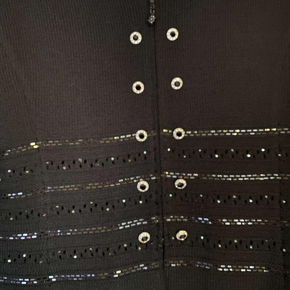 Elegant St John Evening wear. Black beaded jacket and long skirt. - Picture 3 of 11